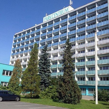 Parkcentrum Lowcost Hotel Near Center Of Острава Екстер'єр фото